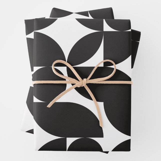 Feuille De Papier Cadeau Mid Century Moderne Abstrait 26 Noir et blanc (En situation)
