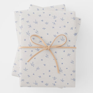 Feuille De Papier Cadeau Mignonne main dessinée Pastel Blue Stars sur Crème