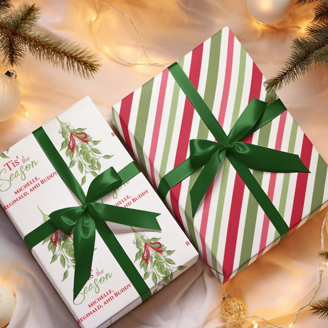 Feuille De Papier Cadeau Mistletoe rouge et verte (Whimsical Merry Christmas holiday custom wrapping paper. )
