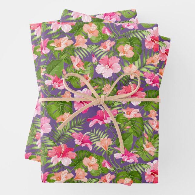 Feuille De Papier Cadeau Modèle floral brillant (En situation)
