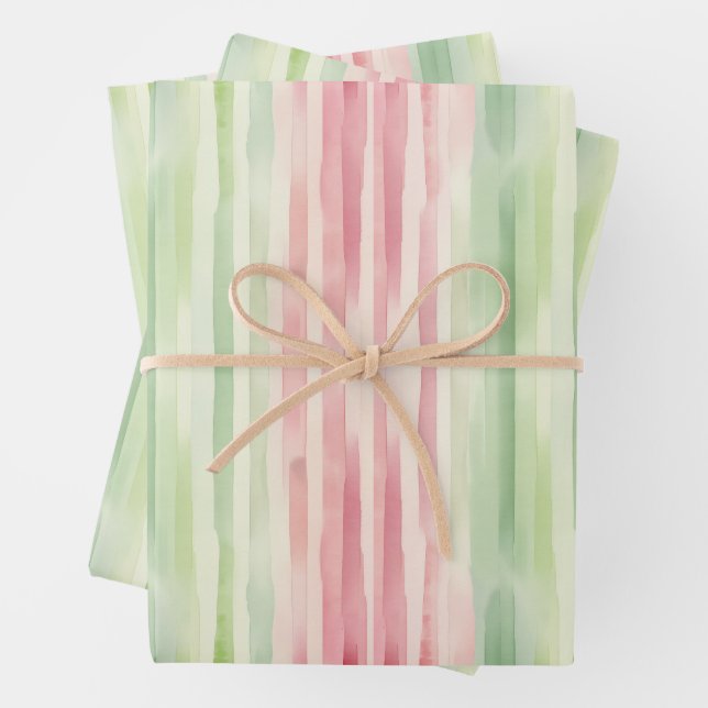 Feuille De Papier Cadeau Moderne, simples rayures d'aquarelle rose et vert (En situation)