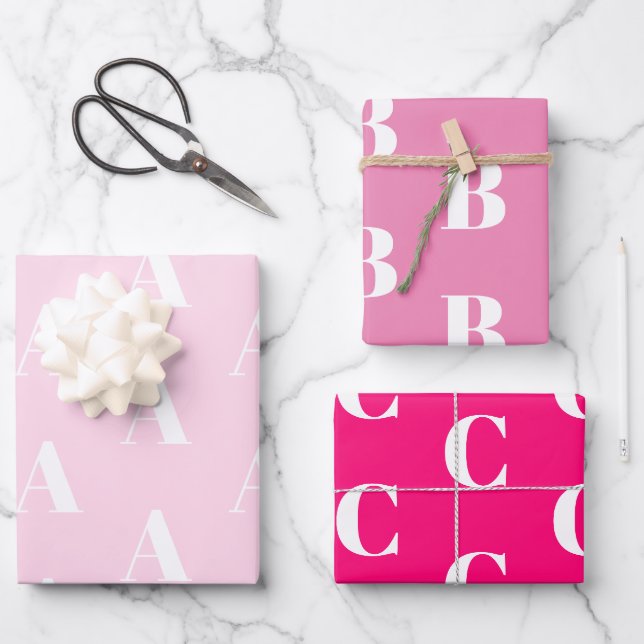 Feuille De Papier Cadeau Monogramme rose teint personnalisé Lettre initiale (Recto)