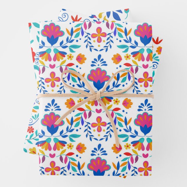 Feuille De Papier Cadeau Motif d'art populaire mexicain (En situation)