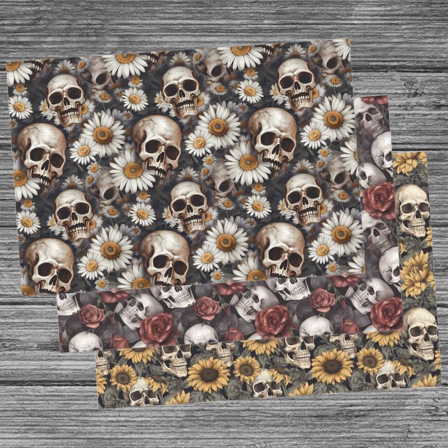 Feuille De Papier Cadeau Motif de crânes et de fleurs gothiques (Créateur téléchargé)