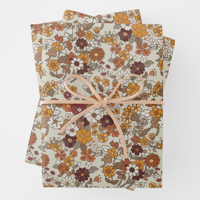 Feuille De Papier Cadeau Motif de fleurs de Boho rétro (En situation)
