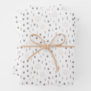 Feuille De Papier Cadeau Motif de la piste animale du bois mûre