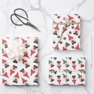 Feuille De Papier Cadeau motif de Noël festif gnomes carrelé