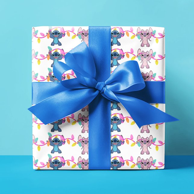 Feuille De Papier Cadeau Motif de Noël Stitch & Angel (Wrapped gift)