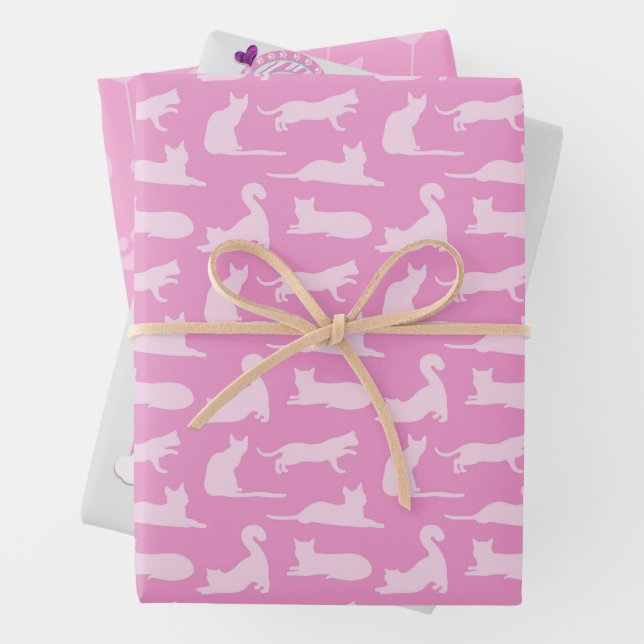 Feuille De Papier Cadeau Motif de pattes de chat (En situation)