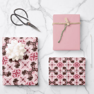 Feuille De Papier Cadeau Motif rose et chocolat