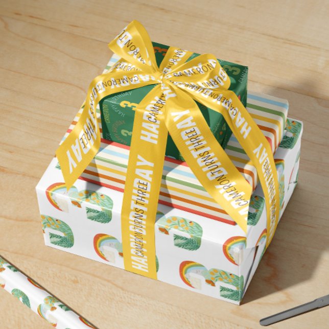 Feuille De Papier Cadeau Natural Wonder Wild et trois Anniversaire (Young wild and three gender neutral nature inspired gift wrap set of three sheets)