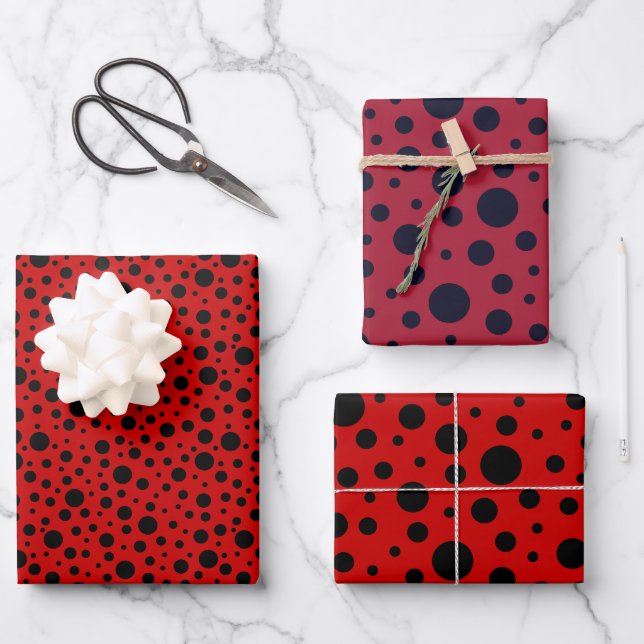 Feuille De Papier Cadeau Red and black polka dots funny ladybug (Recto)