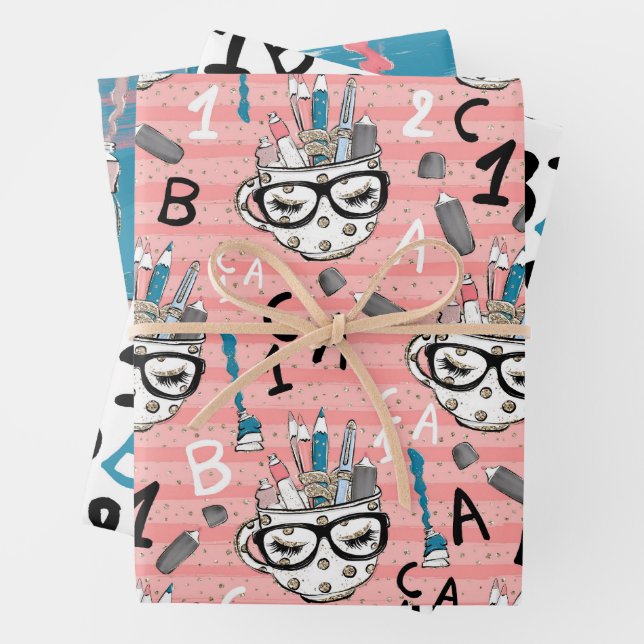 Feuille De Papier Cadeau Retour au Motif de l'école (En situation)