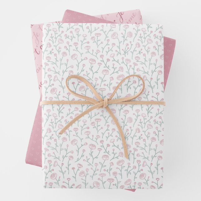 Feuille De Papier Cadeau romantique floral délicat et rose pastel FR (En situation)