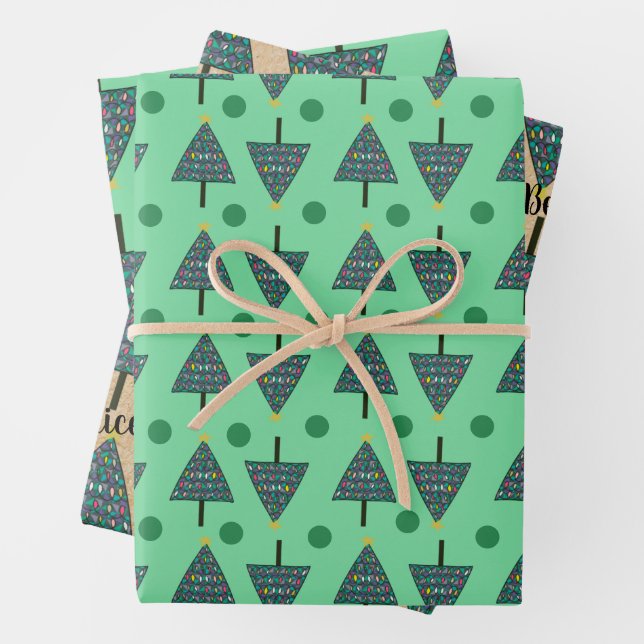 Feuille De Papier Cadeau Rustique nommé Arbre de Noël Motif Vert (En situation)