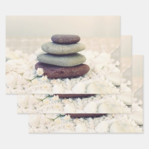 Feuille De Papier Cadeau Stones empilées Méditative Cairn