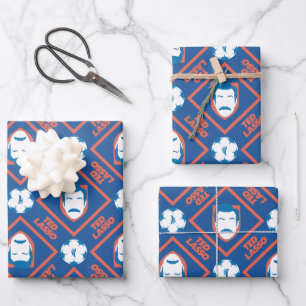 Feuille De Papier Cadeau Ted Lasso   Motif de diamant face et balle
