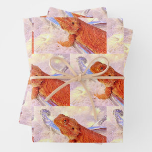 Feuille De Papier Cadeau Tire le dragon à poils et les colliers de cerfs d'