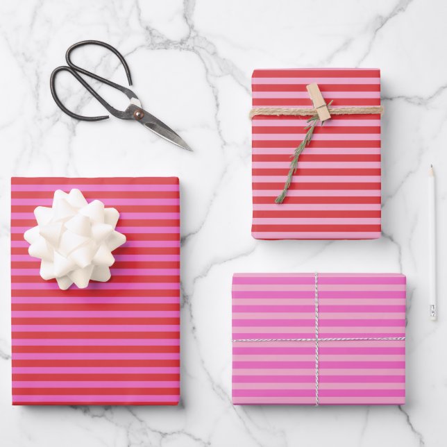 Feuille De Papier Cadeau Valentine's Day Pink and Red Stripes Pattern (Recto)