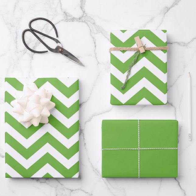 Feuille De Papier Cadeau Vert de printemps et chevron blanc mariage anniver (Recto)