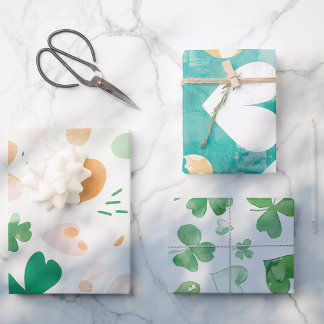 Feuille De Papier Cadeau Whimsical Green Shamrocks Lucky One Premier Annive