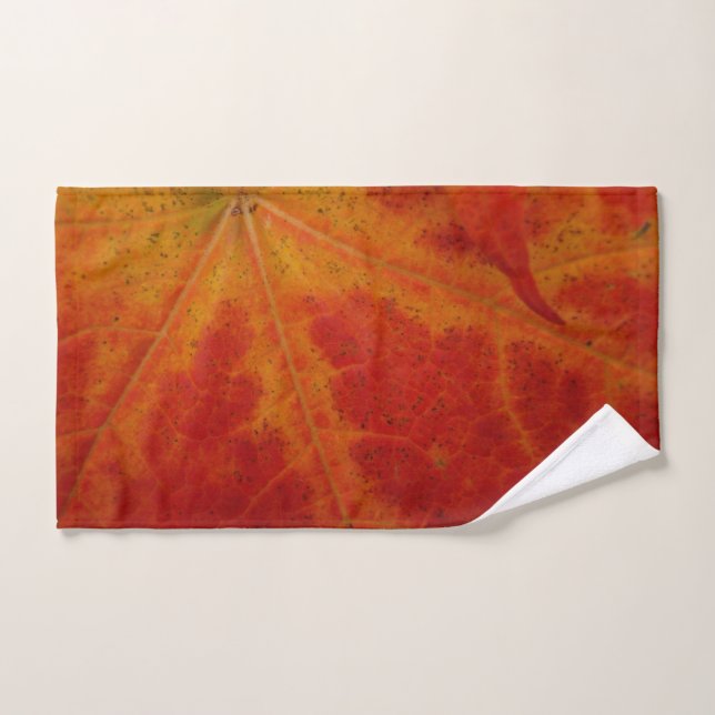 Feuille d'érable rouge Abstraite Automne Photograp (Serviette à main)