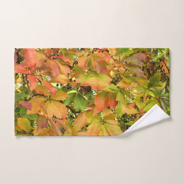 Feuille sauvage de vigne d'automne (Serviette à main)