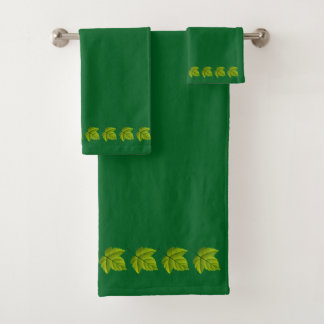 Feuilles vertes sur vert