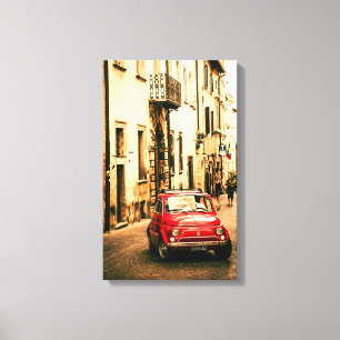 Fiat classique 500 dans la toile de l'Italie