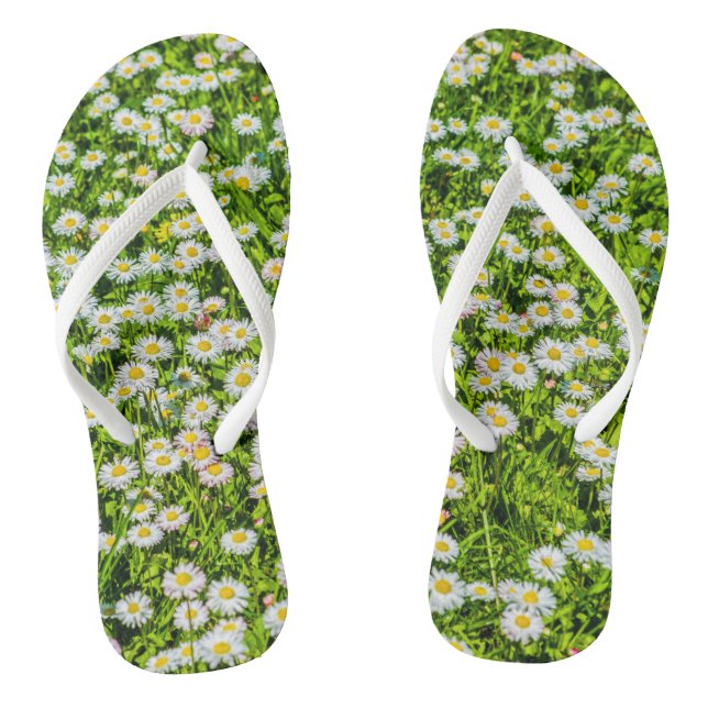 Field of daisy flowers flip flops (Footbed)