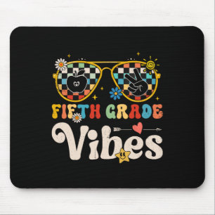 Fifth Grade Vibes - 5th Grade Team Retro 1st Day o Mouse Pad