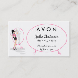 Fille dans le carte de visite de mode de salon de