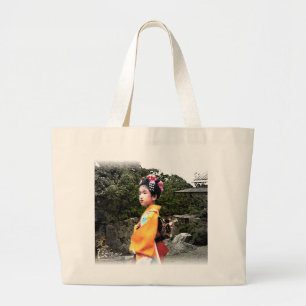 Fille dans le sac de kimono