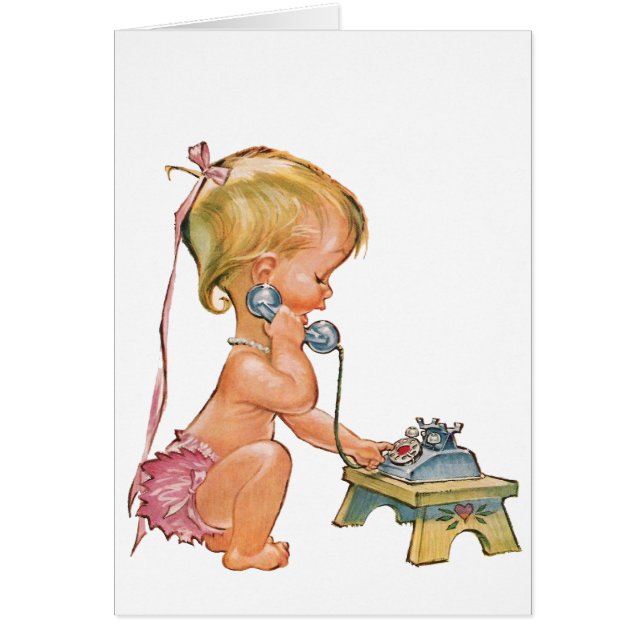 Fille mignonne parlant au téléphone (Devant)