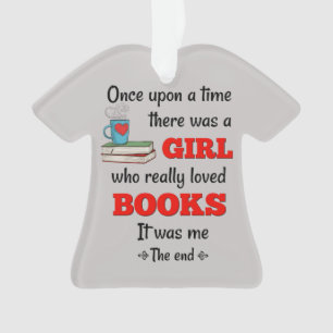 Fille qui aime l'ornement de livres