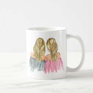 Filles blondes de la tasse deux de cadeau de
