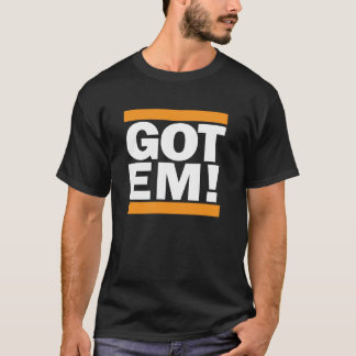 Fin de support obtenue ! T-shirt orange et noir de
