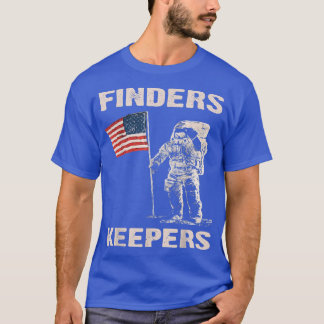 Finders Keepers Retro Vintage Distressed Astronaut T-Shirt