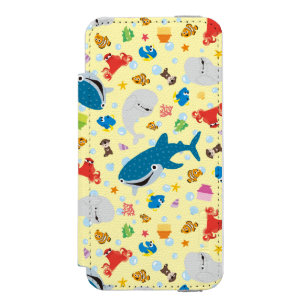 Finding Dory Yellow Pattern Incipio Watson™ iPhone 5 Wallet Case