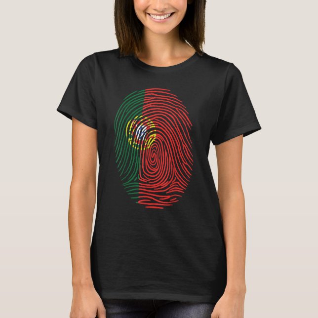 Fingerprint Proud Portuguese Roots Portugal Flag T-Shirt (Front)
