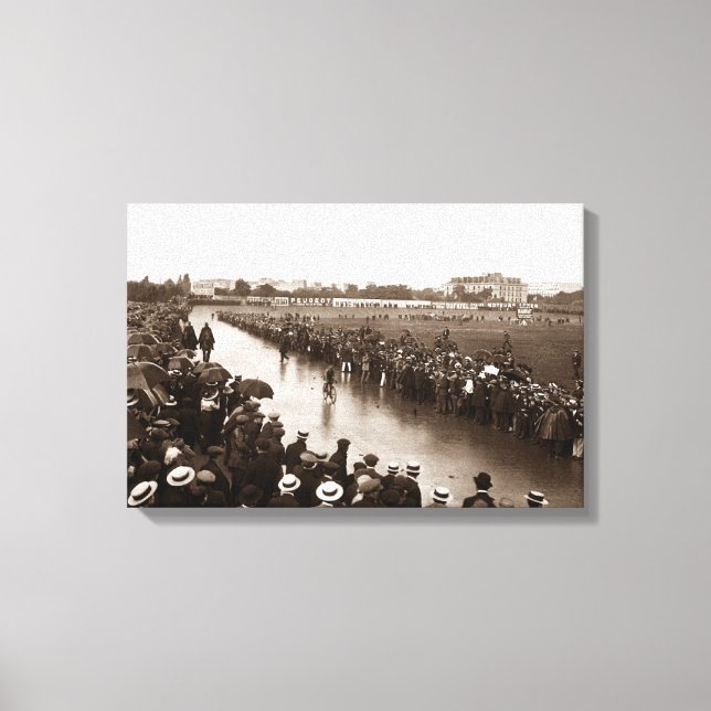 Finish Tour de France 1912 at the Parc des Princes Canvas Print (Front)