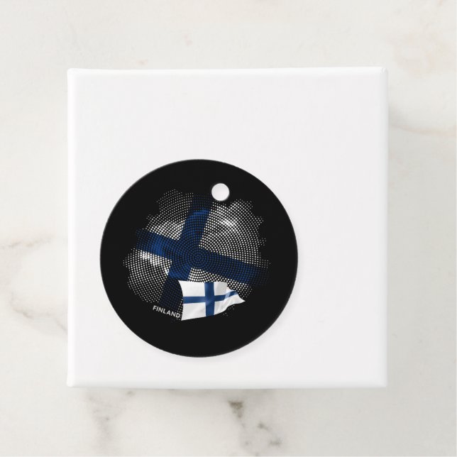 Finland flag favour tags (In Situ)