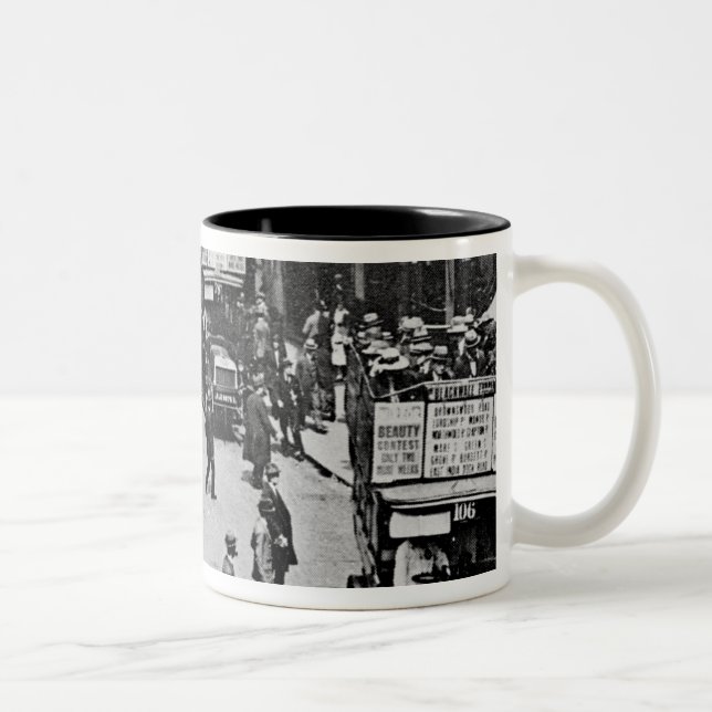 Finsbury Park Station, c.1923 Two-Tone Coffee Mug (Right)