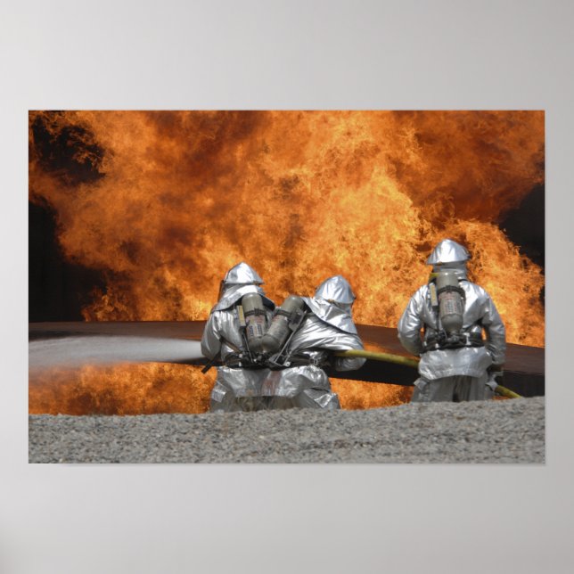 Firemen neutralize a fire poster (Front)