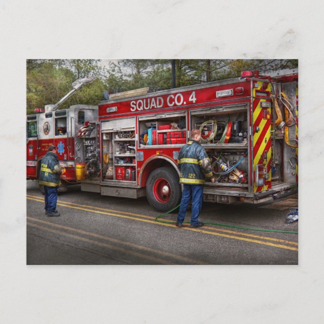 Firemen - The modern fire truck Postcard (Front)