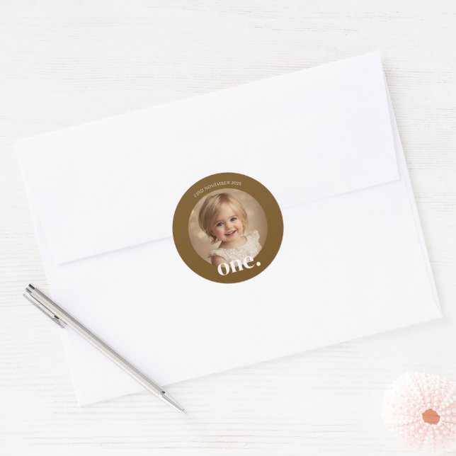 First Bithday Photo Round Sticker in Brown (Envelope)