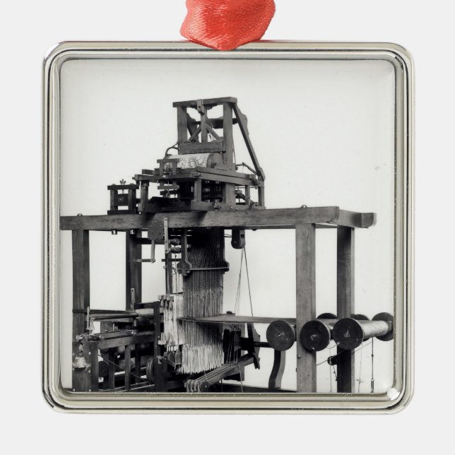 First fully automated loom metal ornament (Front)