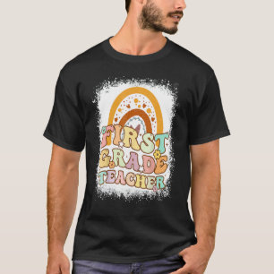 First Grade Teacher Retro Groovy 1st Grade Teachin T-Shirt
