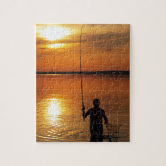 Fisherman catches fish by spinning jigsaw puzzle