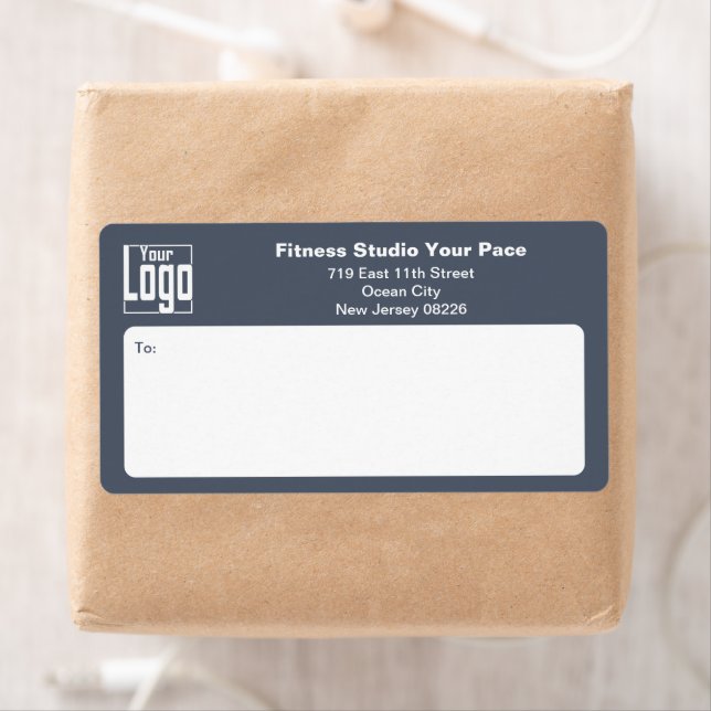 Fitness Business Logo Grey White Shipping (En situation)